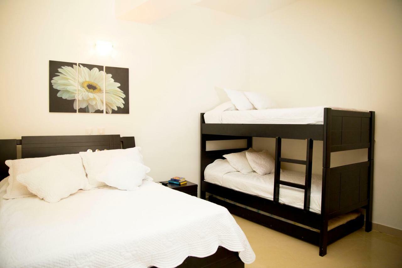 Poseidon Lake Apartments Cartagena Esterno foto